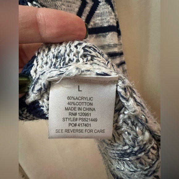 ⚫️ BOGO Pink Rose fringed vest women’s size large - Picture 3 of 6